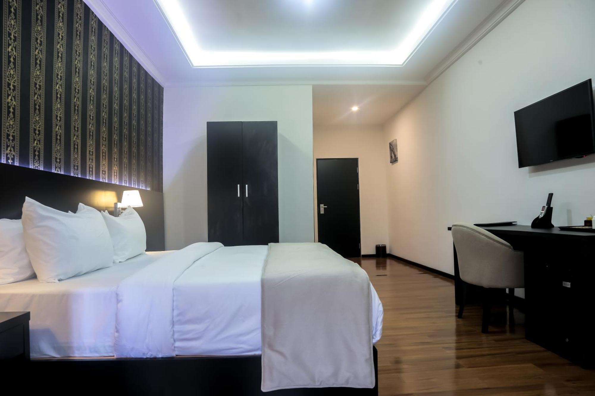 Bon Hotel Ikeja Residence エクステリア 写真
