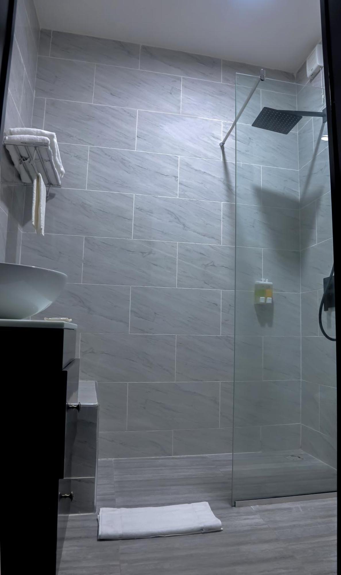Bon Hotel Ikeja Residence エクステリア 写真