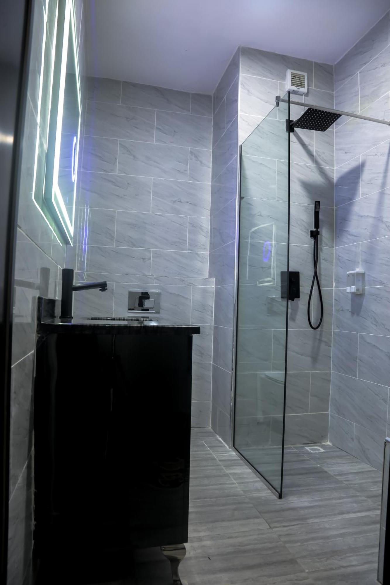Bon Hotel Ikeja Residence エクステリア 写真