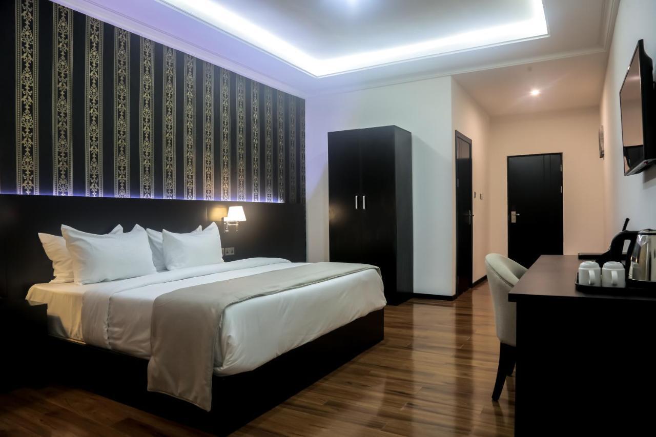 Bon Hotel Ikeja Residence エクステリア 写真